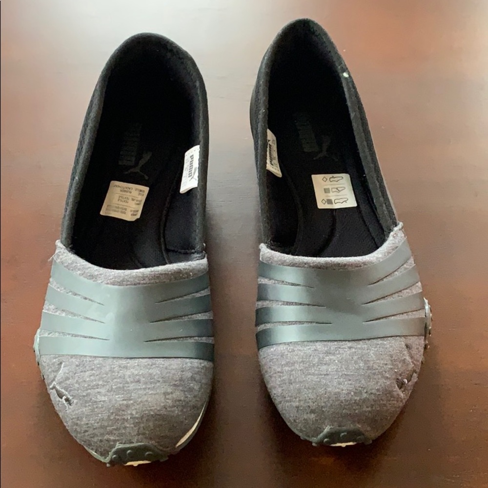 Puma flats